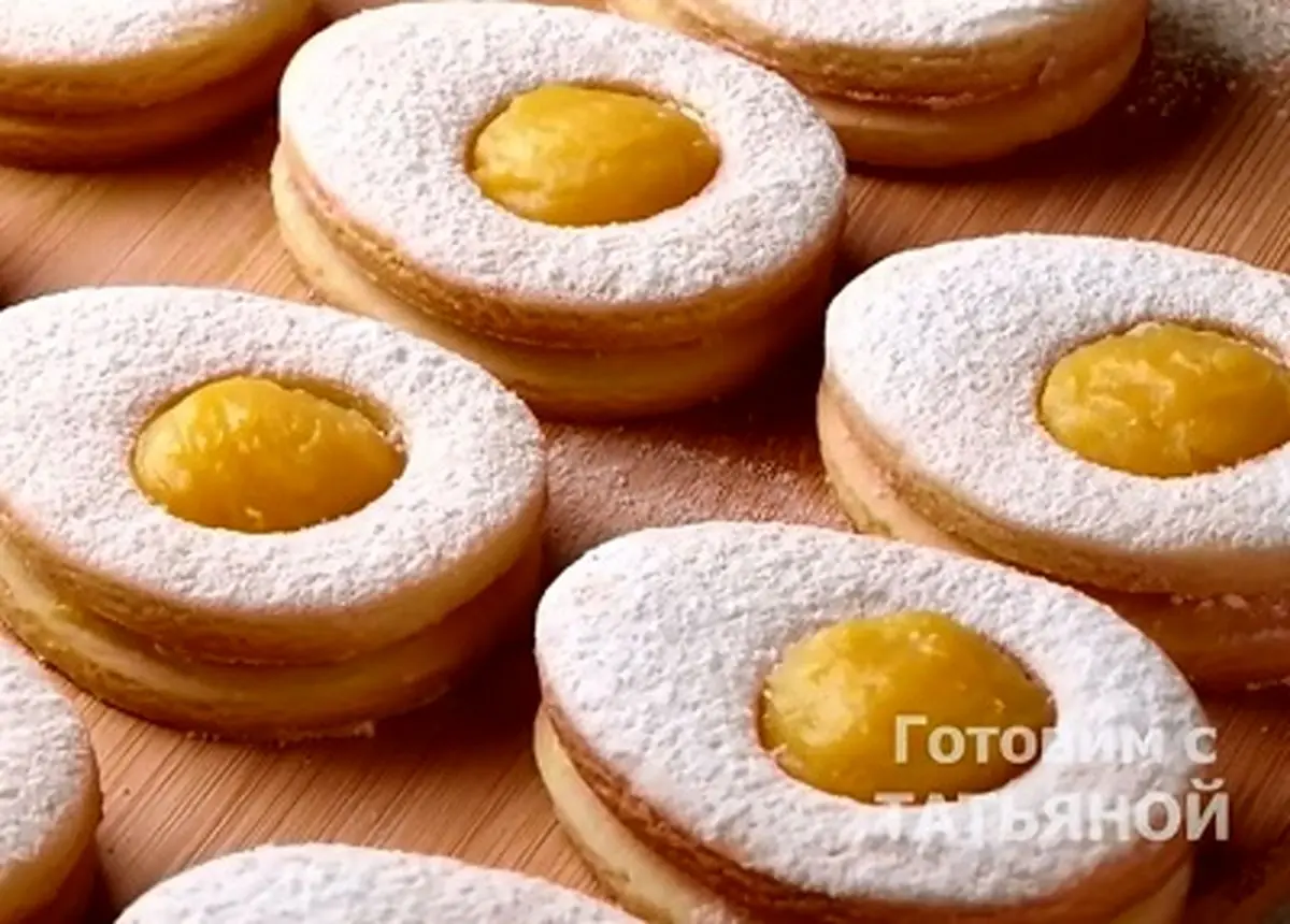 طرز تهیه یک شیرینی خوشمزه برای عصرانه + فیلم